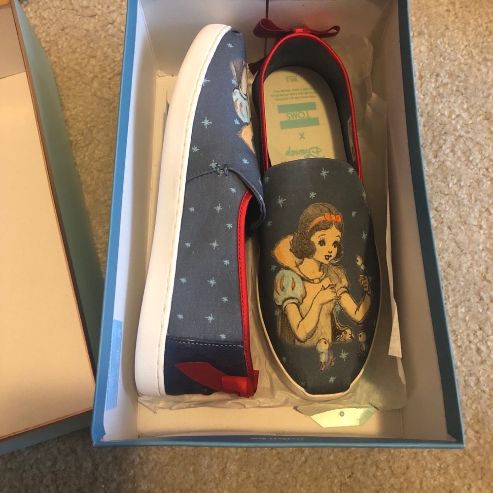 Snow White Toms